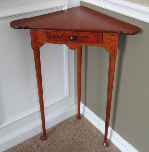 Corner Table